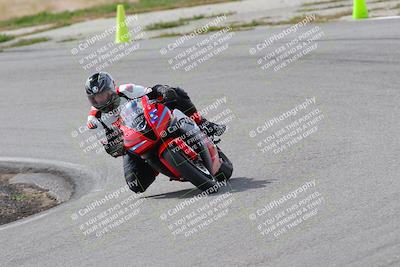 media/Mar-05-2023-TrackXperience (Sun) [[a95d40e56a]]/Group 2/session 2 turn 4/